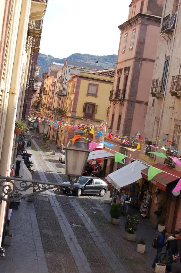 شقة Bosa Il Borgo S9702 Locazione Turistica Affitti Brevi إيطاليا